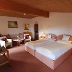 Hotel Sonnenhof - Bed & Breakfast & Appartements Hotel Innsbruck