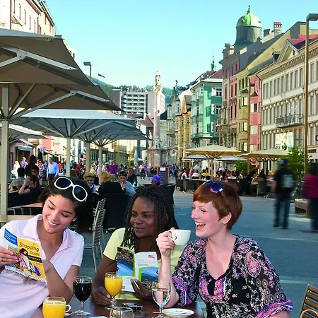 Hotel Sonnenhof - Bed & Breakfast & Appartements Innsbruck