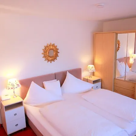Hotel Sonnenhof - Bed & Breakfast & Appartements Hotel