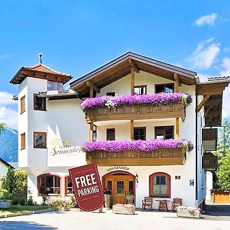 Hotel Sonnenhof - Bed & Breakfast & Appartements Innsbruck