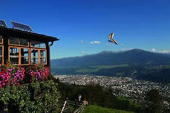 Hotel Sonnenhof - Bed & Breakfast & Appartements Innsbruck
