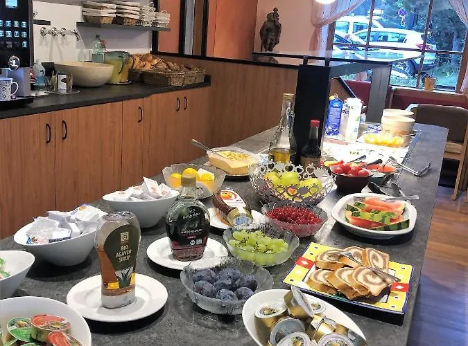 Otel Hotel Sonnenhof - Bed & Breakfast & Appartements İnnsbruck