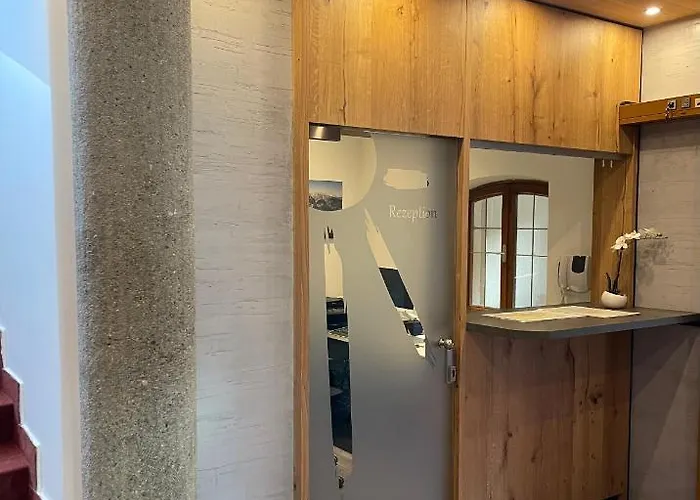 Hotel Sonnenhof - Bed & Breakfast & Appartements Otel