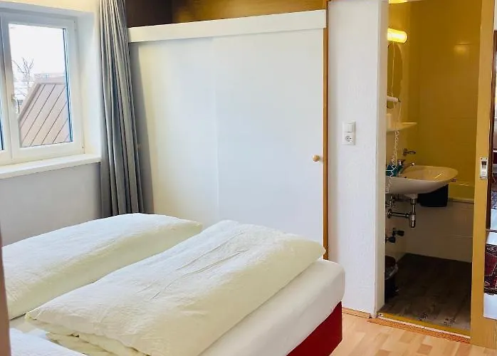 Hotel Sonnenhof - Bed & Breakfast & Appartements Otel 3*