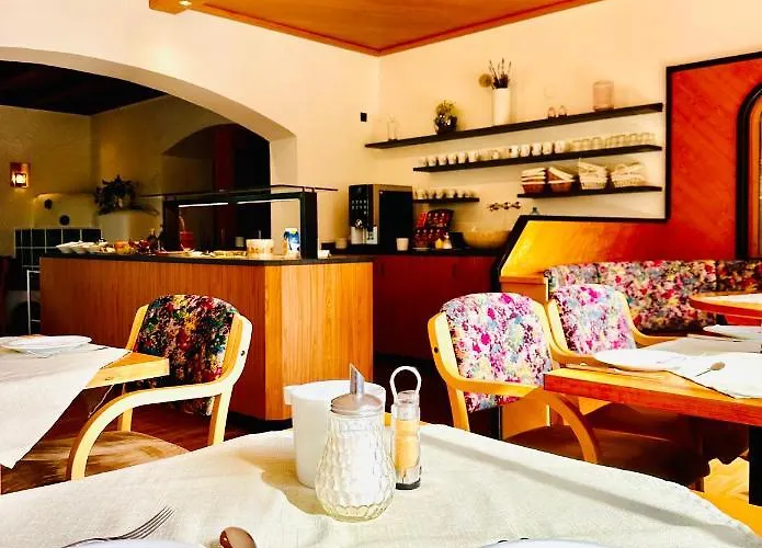 Otel Hotel Sonnenhof - Bed & Breakfast & Appartements İnnsbruck