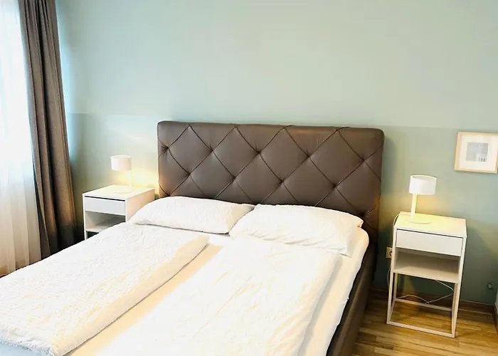 Otel Hotel Sonnenhof - Bed & Breakfast & Appartements İnnsbruck
