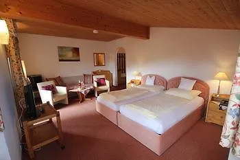 Hotel Sonnenhof - Bed & Breakfast & Appartements Otel İnnsbruck