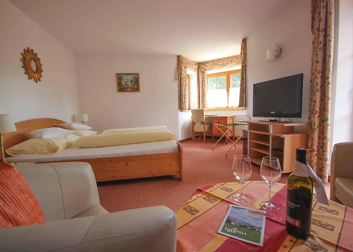 Hotel Sonnenhof - Bed & Breakfast & Appartements Otel 3*