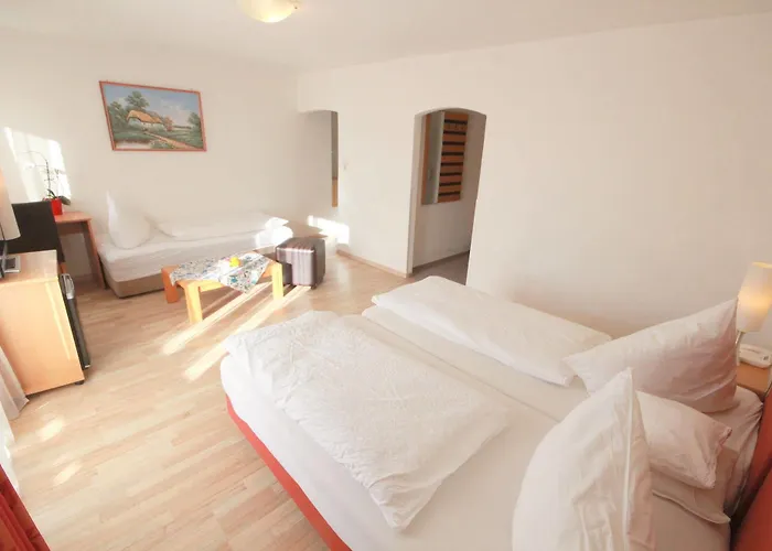 Hotel Sonnenhof - Bed & Breakfast & Appartements 3* İnnsbruck