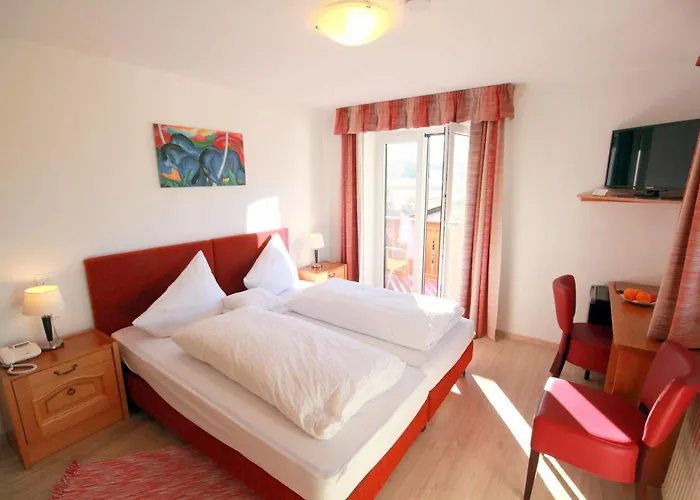 Hotel Sonnenhof - Bed & Breakfast & Appartements 3*