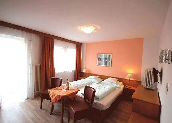 Hotel Sonnenhof - Bed & Breakfast & Appartements 3* İnnsbruck